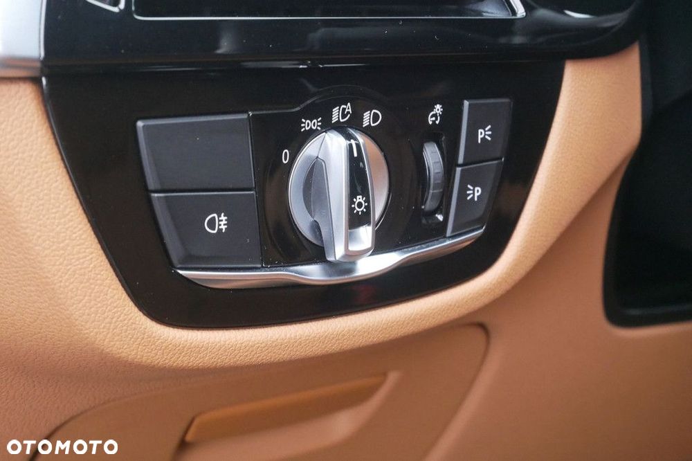 BMW Seria 5 - 35