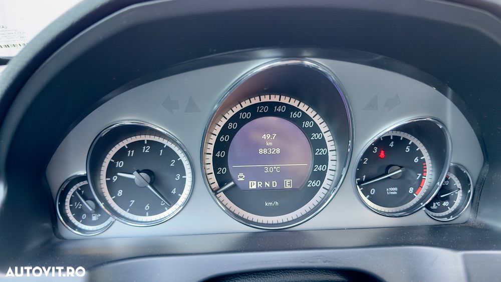 Mercedes-Benz E 250 CGI Cabrio BlueEFFICIENCY Automatik Elegance - 11