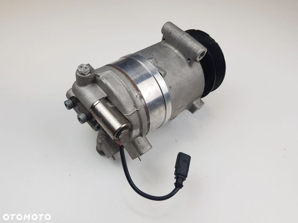 Kompresor Sprężarka klimatyzacji Volkswagen Audi 1J0973802 - 5