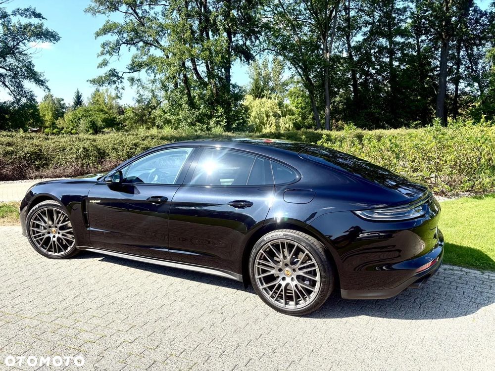 Porsche Panamera 4 E-Hybrid Platinum Edition - 1