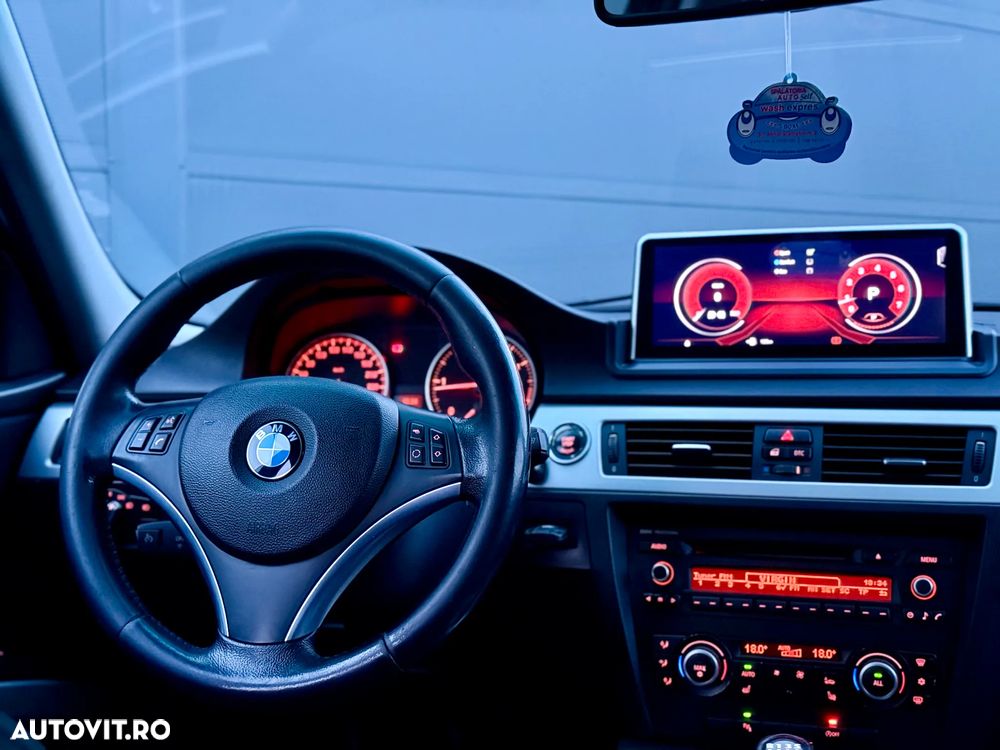 BMW Seria 3 320d - 11