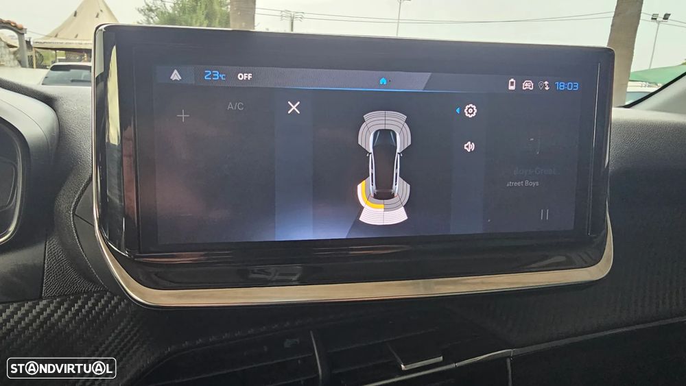 Peugeot 208 1.2 Hybrid Allure e-DCS6 - 31