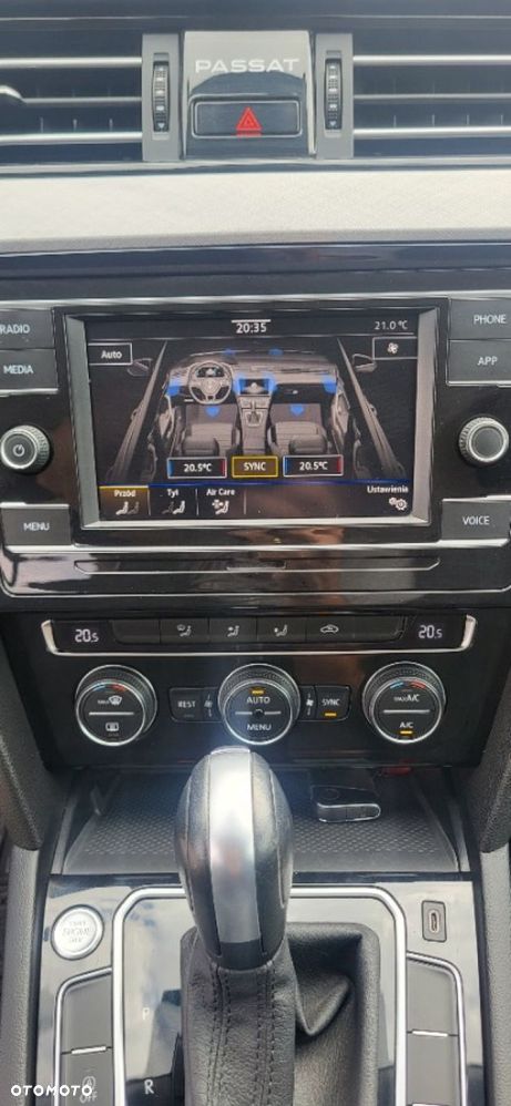 Volkswagen Passat - 17