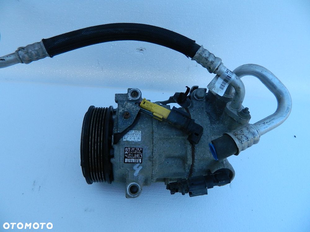 Sprężarka klimatyzacji Citroen Peugeot 9834779880 - 2