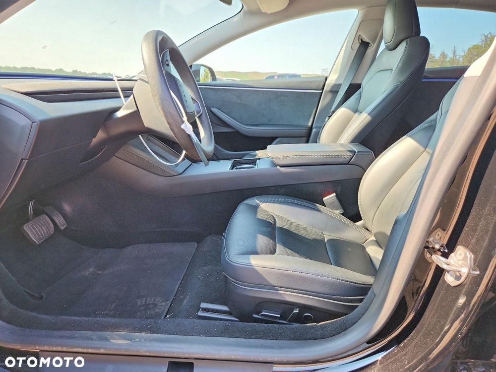 Tesla Model 3 Langstreckenbatterie Allradantrieb Dual Motor - 7