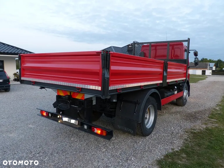 Volvo FL 240 WYWROTKA / NOWY KIPER / 3 STRONNY /  EURO 5 / DMC 18.000 KG / ŁADOWOŚĆ 10.500 KG / NA RESORACH / BLOKADA MOSTU / DŁ. 5.50 M / SUPER STAN / ZACZEP DO PRZYCZEPY - 23