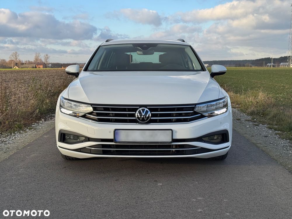 Volkswagen Passat 2.0 TDI EVO Business DSG - 2