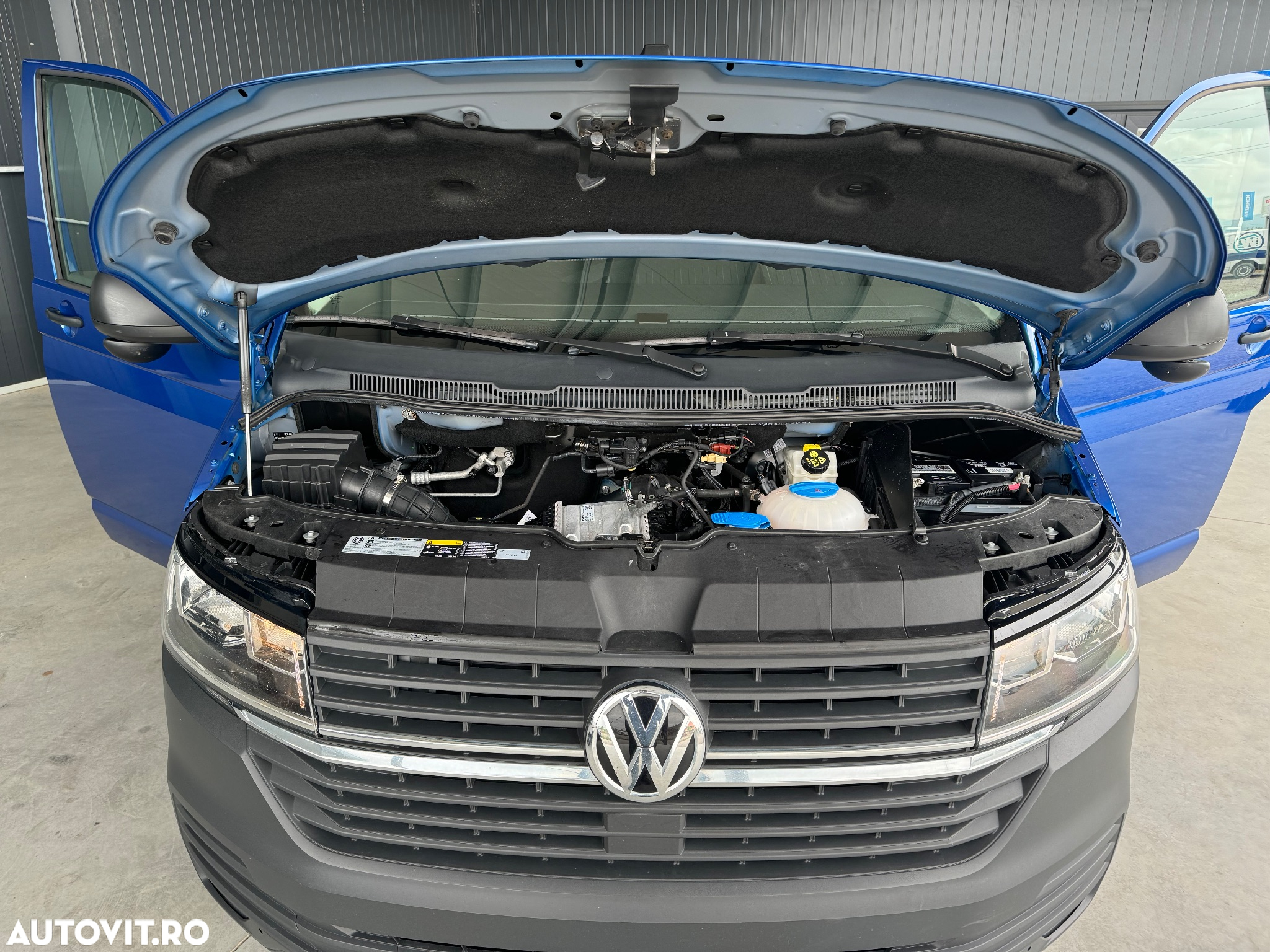 Volkswagen Transporter T6.1 - 22