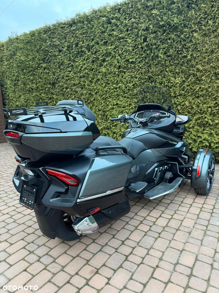 Can-Am Spyder - 3