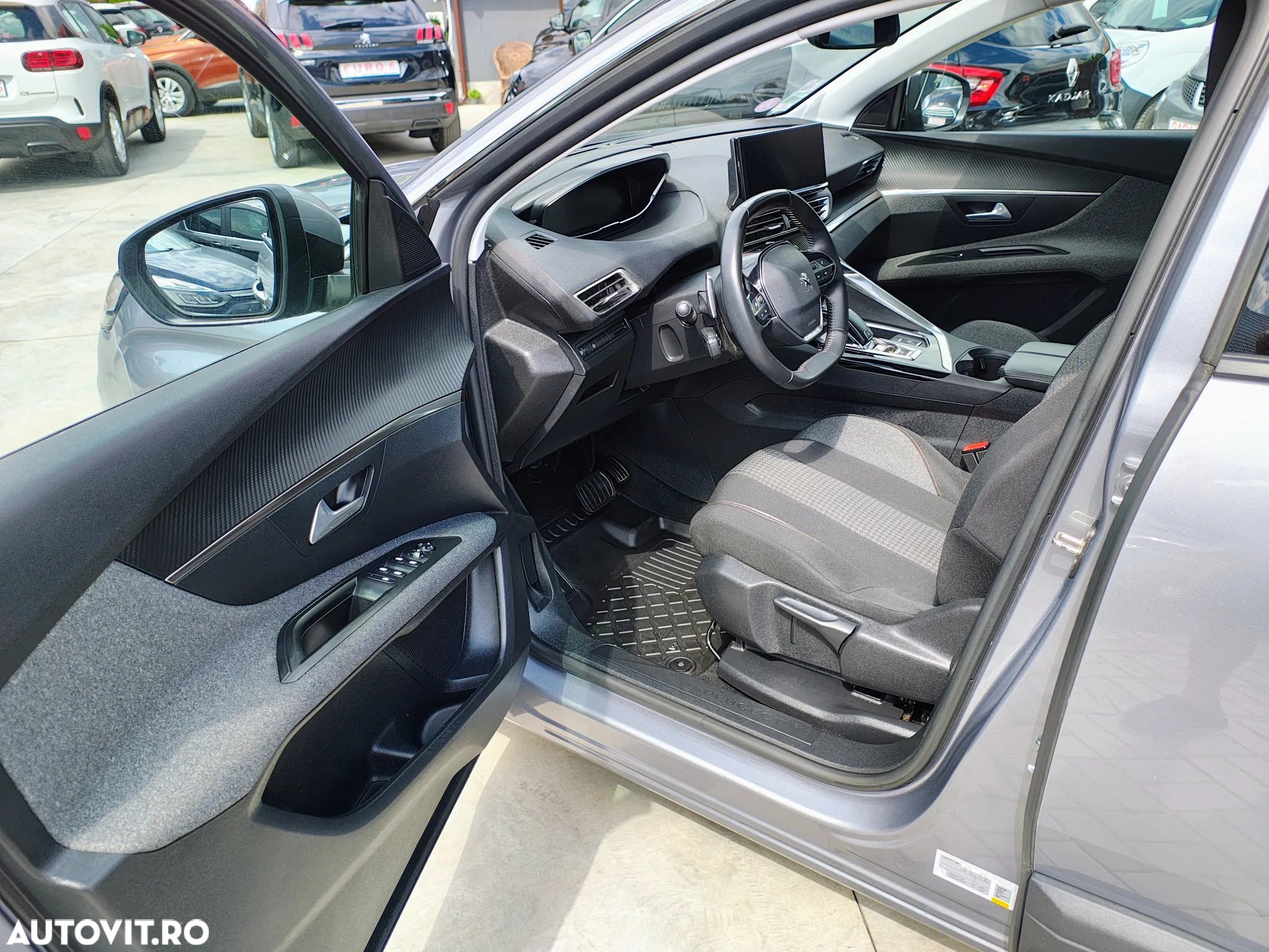Peugeot 3008 PureTech 130 Stop & Start GPF EAT8 Active Business-Paket - 23