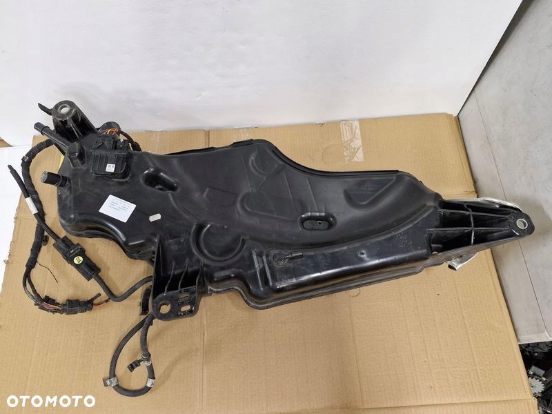 vw golf 7 vii a3 8v 1.6 tdi zbiornik adblue pompa 5q0131877r 5q0131969e - 1