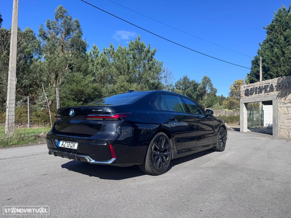 BMW i7 xDrive60 Pack Desportivo M Pro - 8