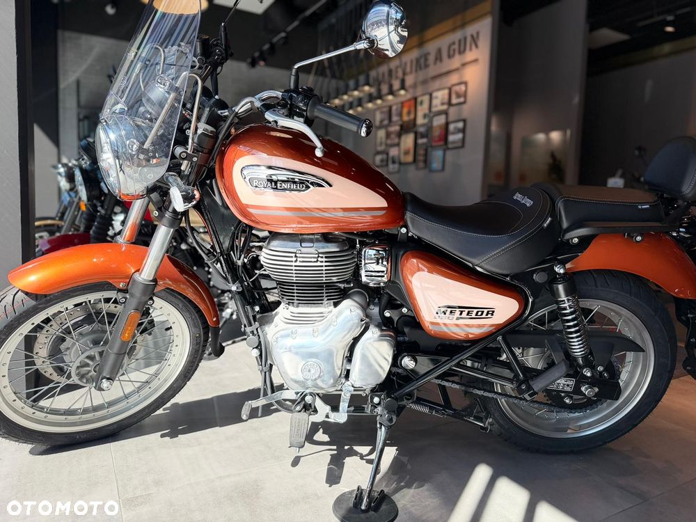 Royal Enfield Meteor - 3