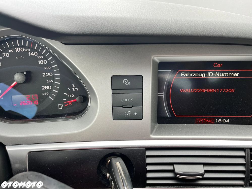 Audi A6 Limousine 2.4 - 36