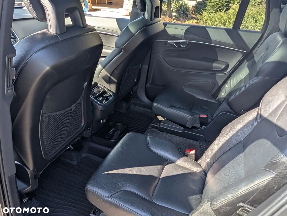 Volvo XC 90 - 29