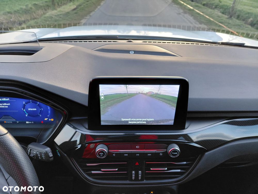 Ford Kuga 2.0 EcoBlue AWD ST-Line X - 28