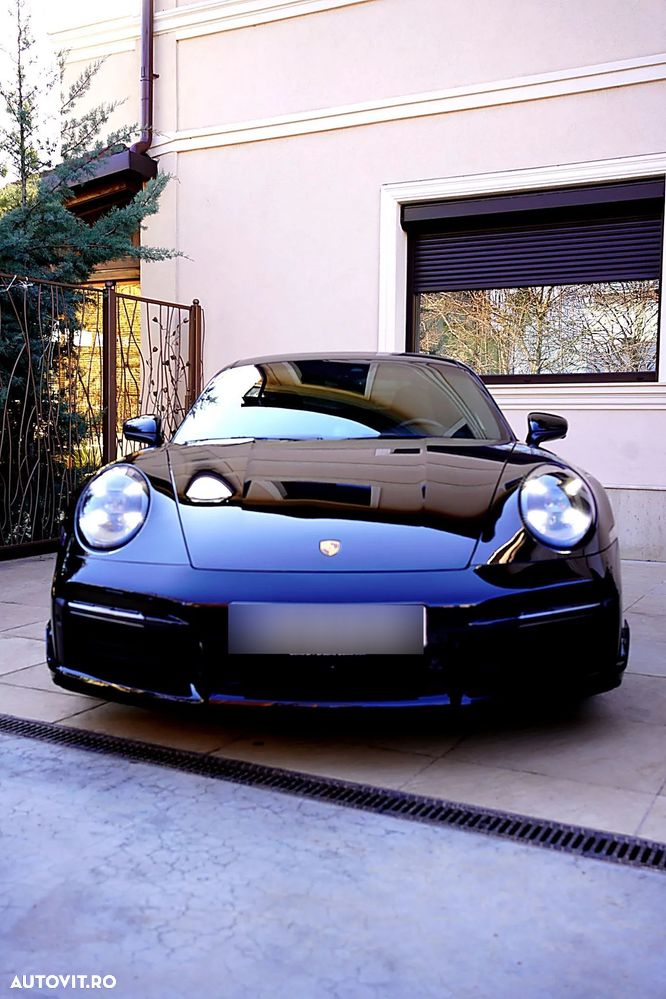 Porsche 911-TURBO-S - 2