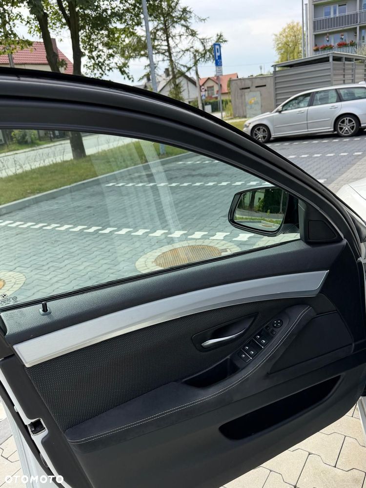 BMW Seria 5 530d Blue Performance Sport-Aut - 15