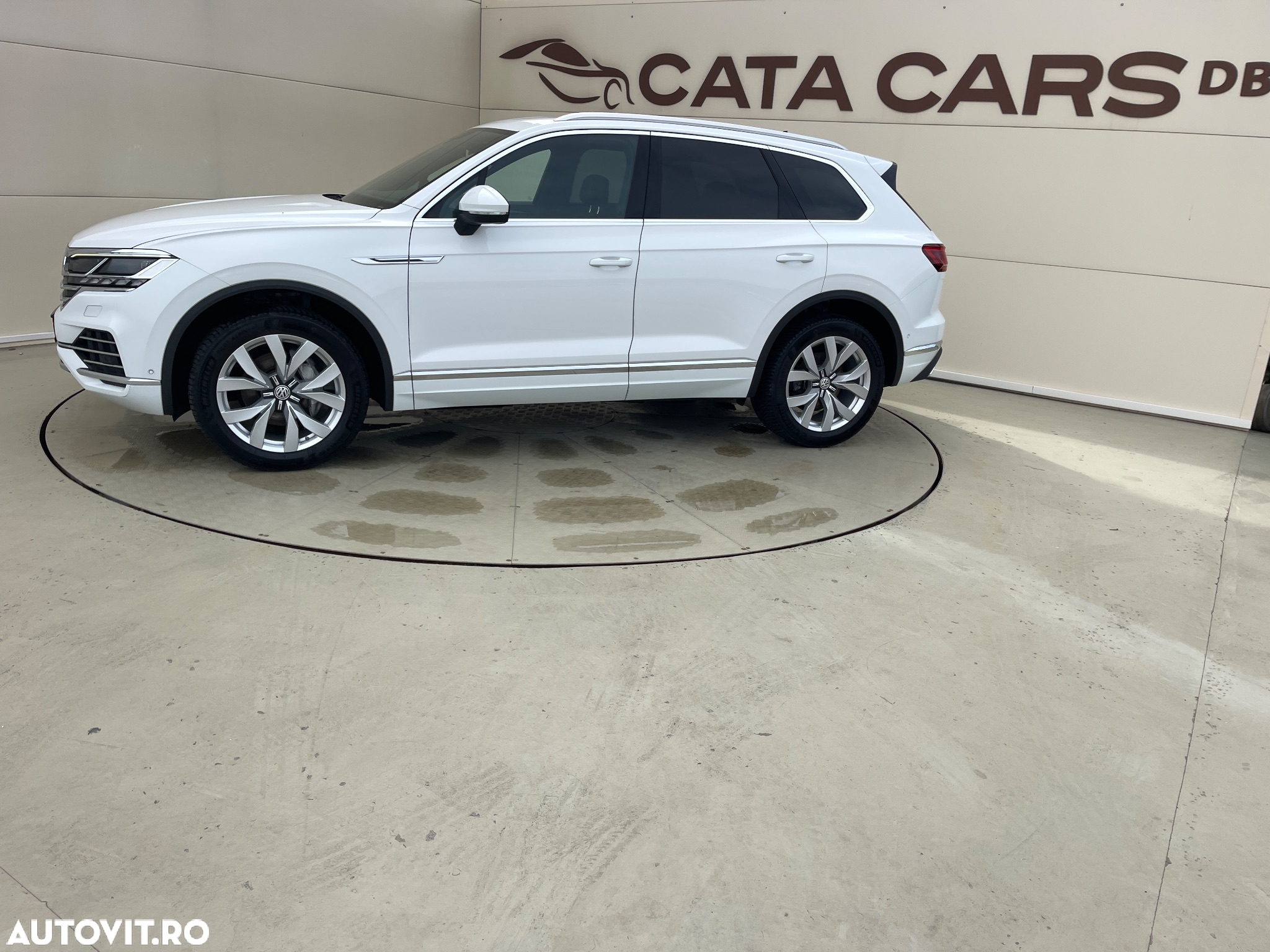 Volkswagen Touareg 3.0 V6 TDI 4Motion DPF Automatik Elegance - 6