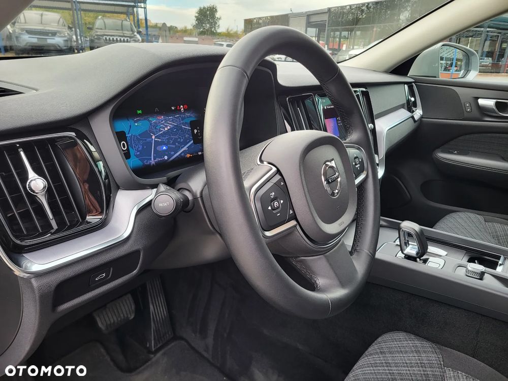 Volvo V60 B3 B Essential - 7