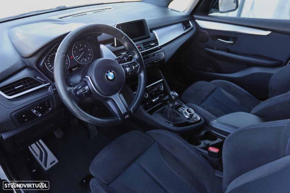 BMW 216 Active Tourer d Pack M - 8