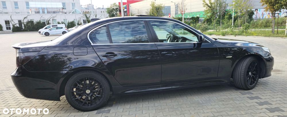 BMW Seria 5 530xi - 11
