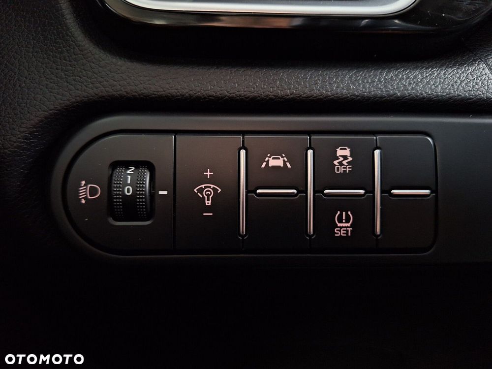 Kia Ceed 1.4 T-GDI L Business Line Plus DCT - 33