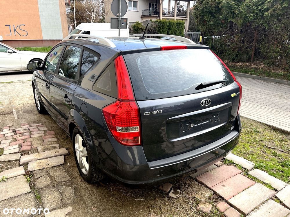 Kia Ceed 1.4 Comfort + - 2