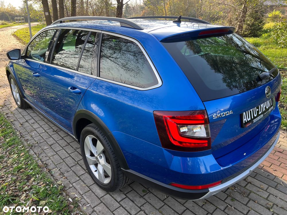 Skoda Octavia Scout 2.0 TDI 4x4 DSG - 29