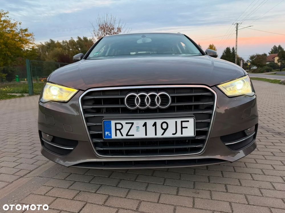Audi A3 Sportback 1.4 TFSI Premiere Edition - 32
