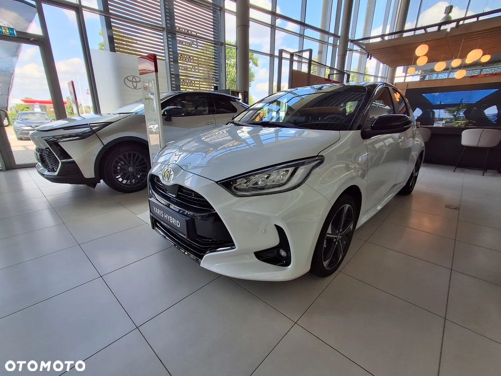 Toyota Yaris Hybrid 1.5 Executive - 3