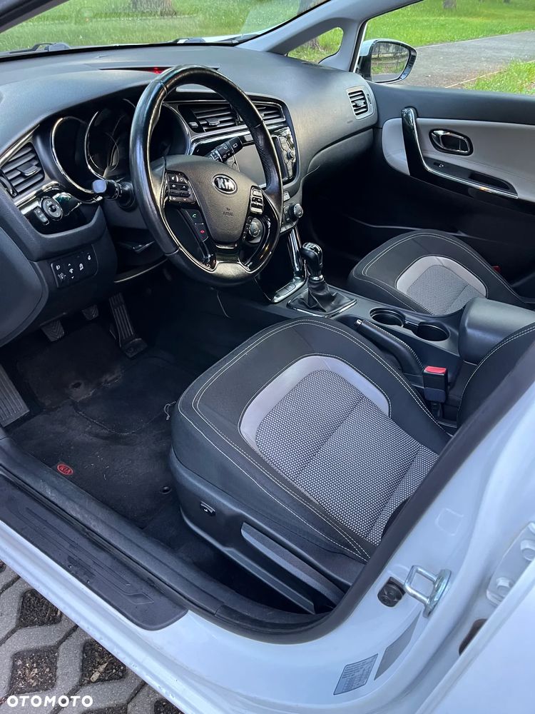 Kia Ceed 1.6 GDI L Business Line - 11