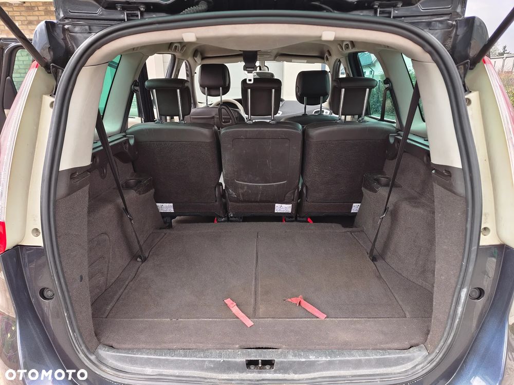 Renault Scenic 1.9 dCi Privilege - 9