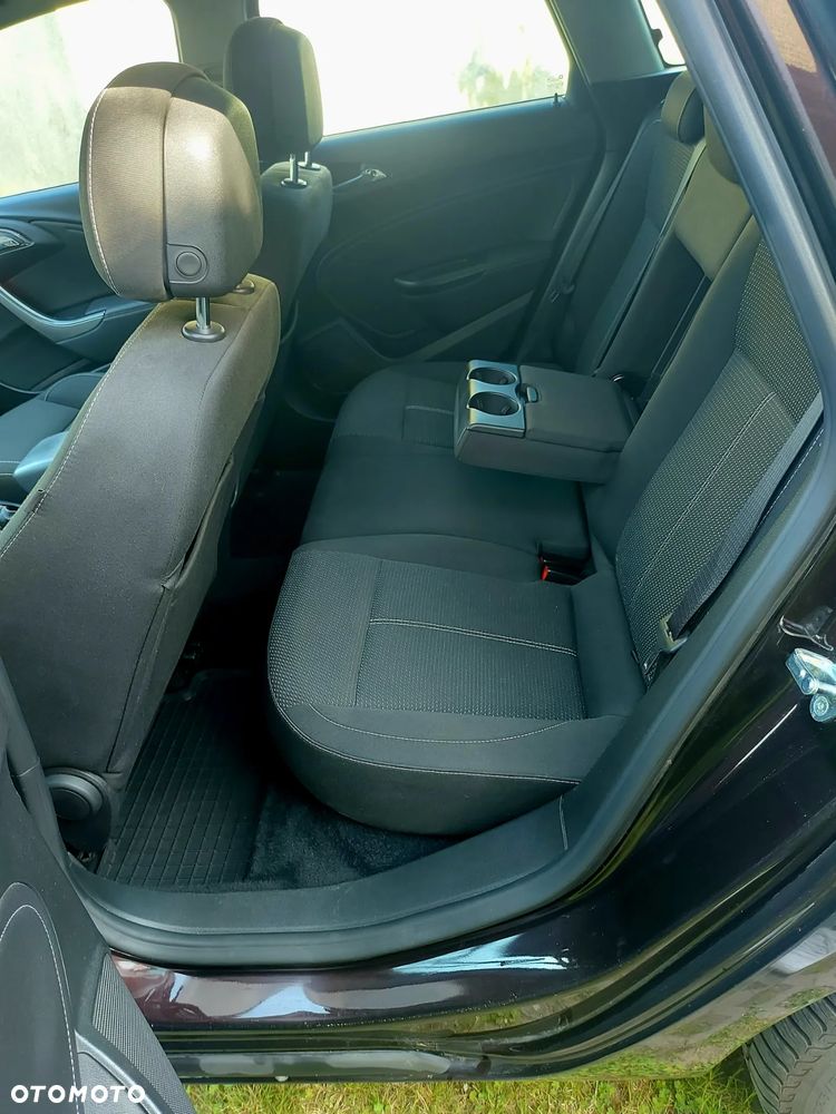 Opel Astra 2.0 CDTI Cosmo - 17