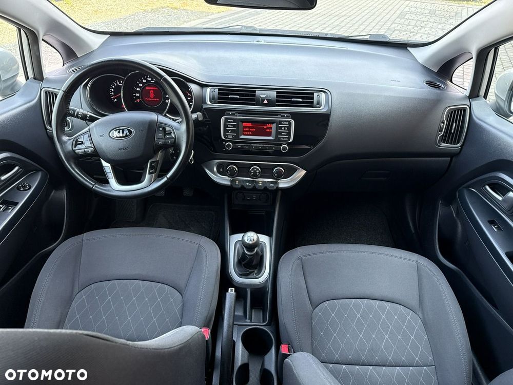 Kia Rio 1.2 M - 14