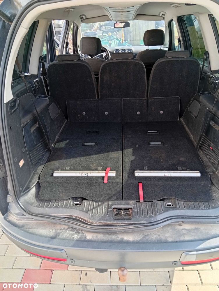 Ford Galaxy - 5