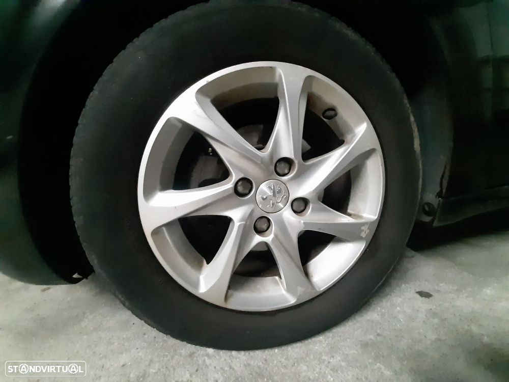 Peugeot 208 1.2 VTi Access - 11