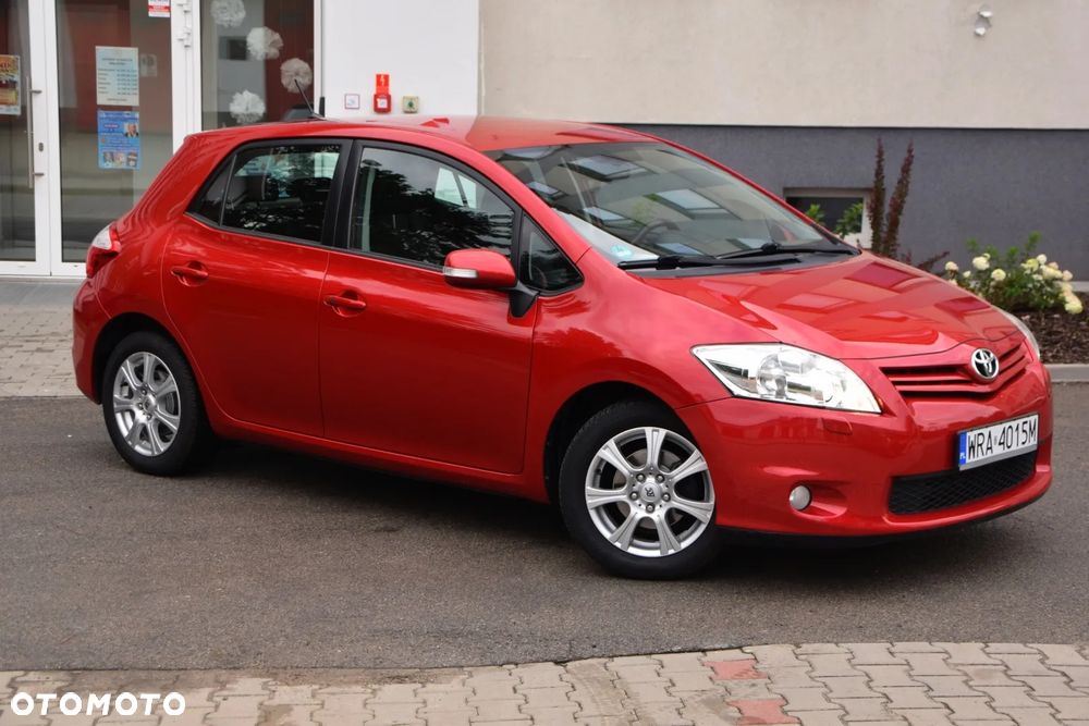 Toyota Auris 1.6 Premium MS - 6