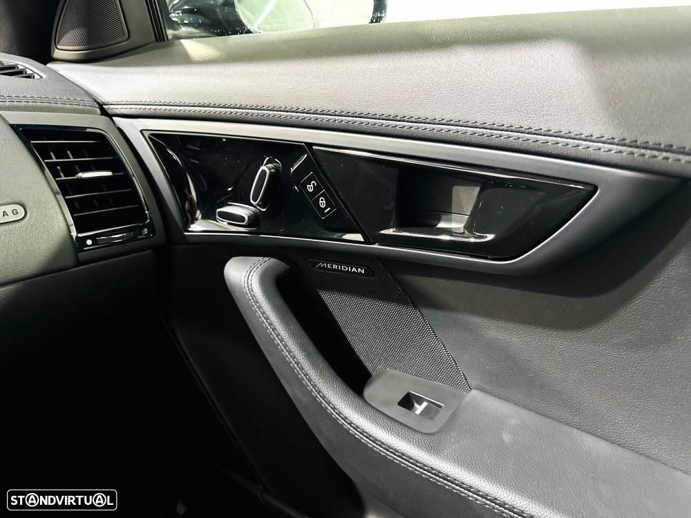 Jaguar F-Type P300 Aut. R-Dynamic Black - 37