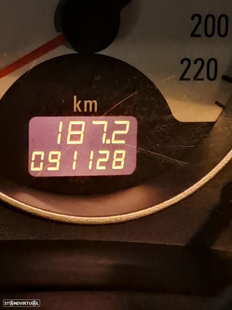 Opel Corsa 1.2 Twinport Enjoy - 9