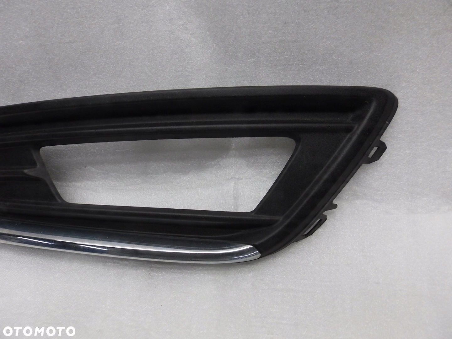 Kratka w zderzak lewa Ford Focus MK3 III lift - 3