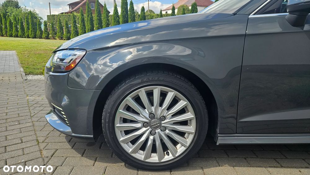 Audi A3 Sportback 1.4 TFSI e-tron S tronic - 12