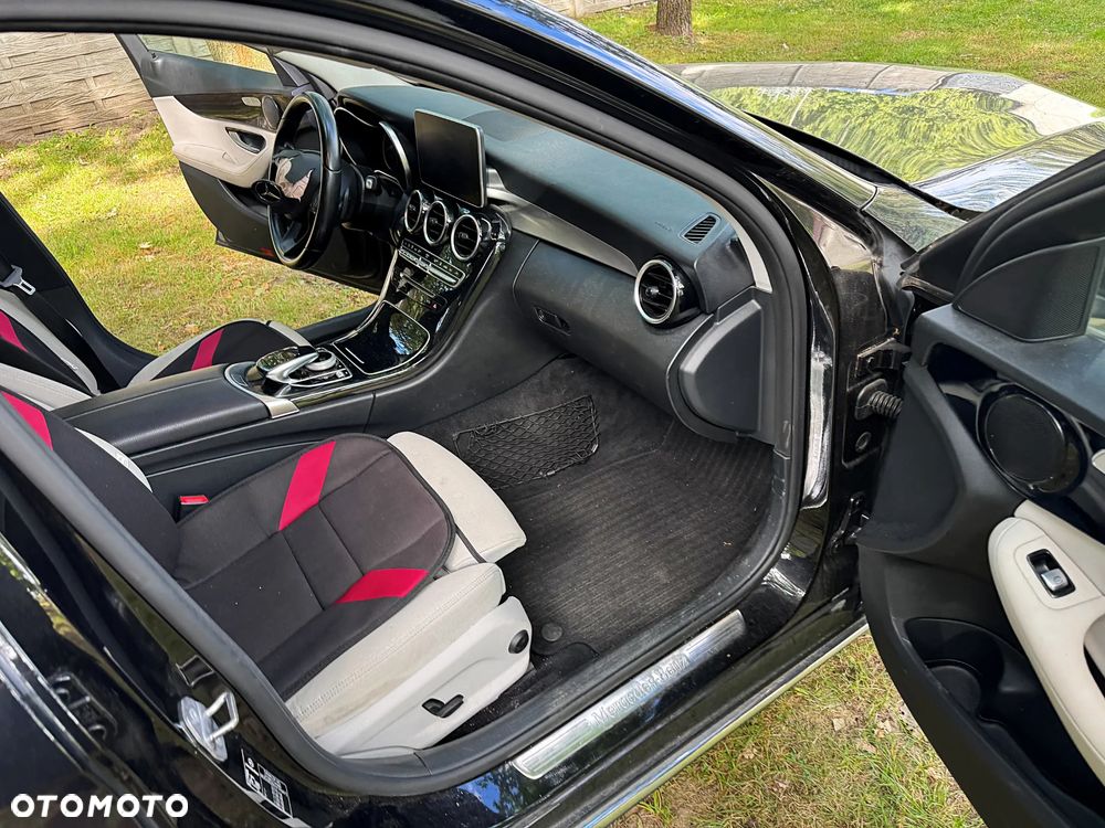 Mercedes-Benz Klasa C 220 d 4Matic 9G-TRONIC Avantgarde - 19