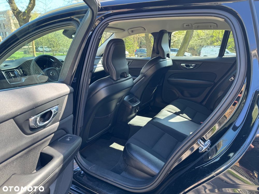 Volvo V60 D4 Geartronic - 10