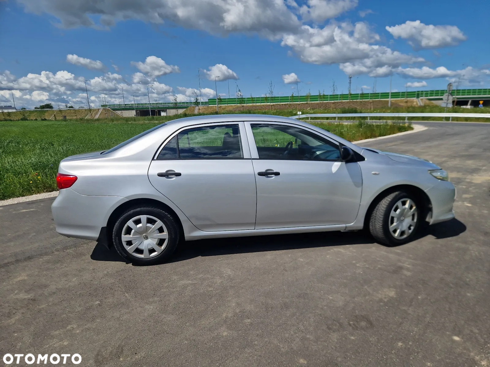 Toyota Corolla 1.6 VVT-i Sol - 16