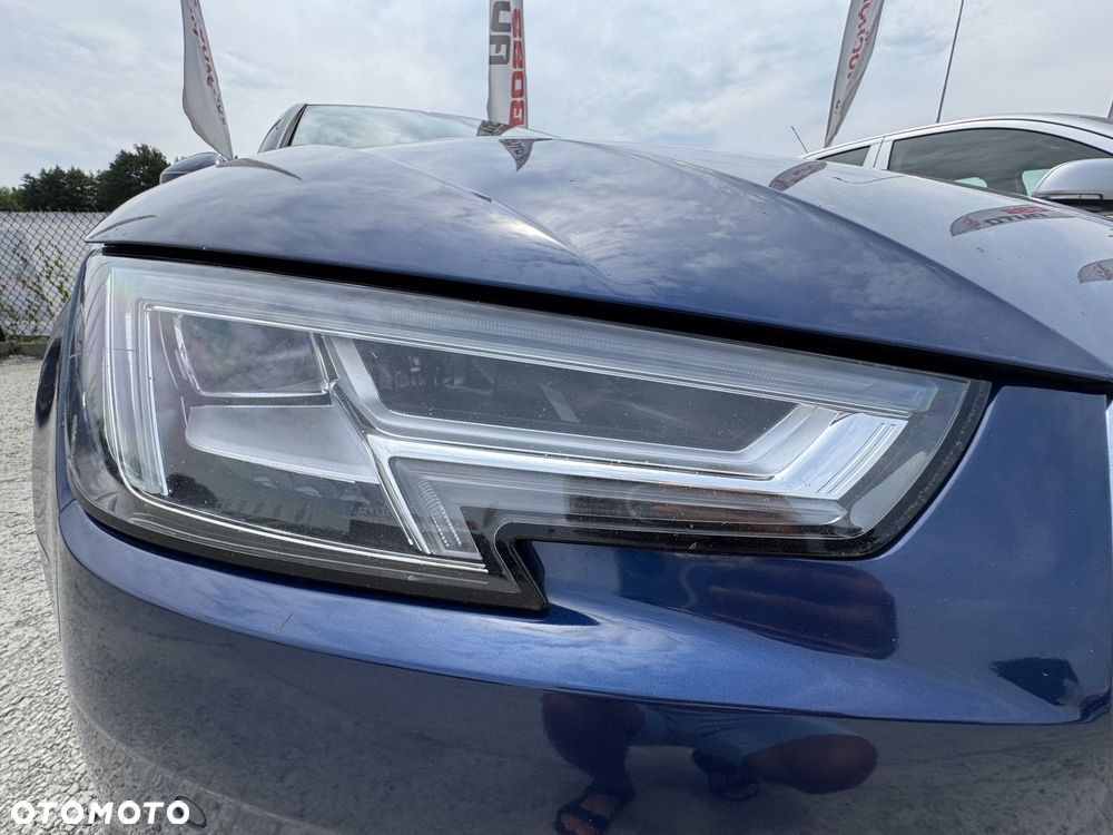 Audi A4 Limousine - 14