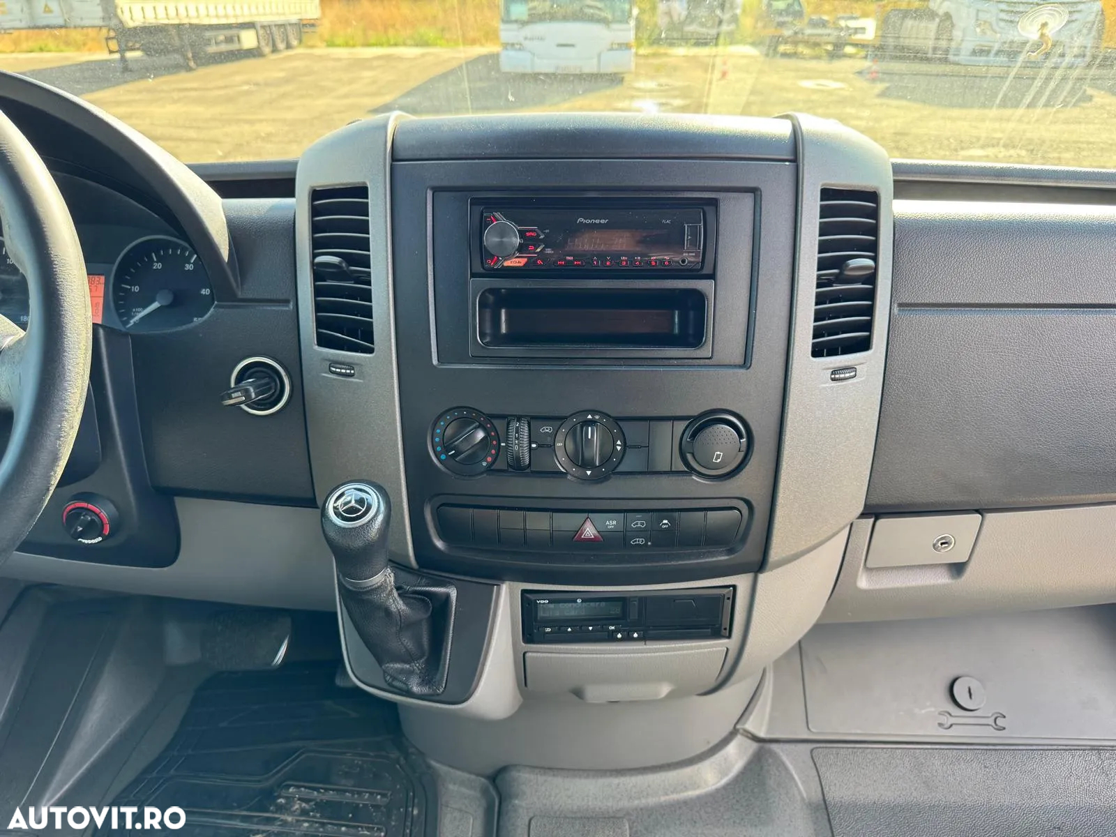 Mercedes-Benz Sprinter 516 CDI - 12