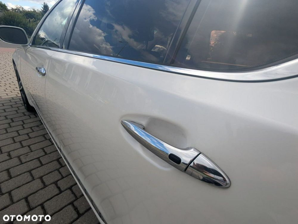 Lexus LS 460 AWD - 15