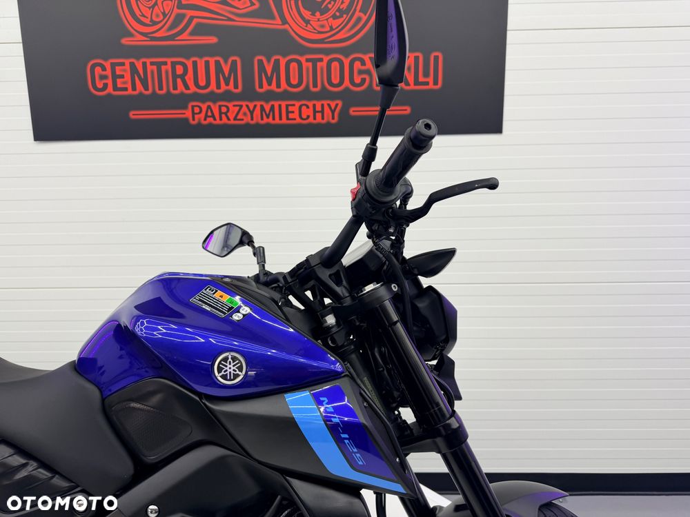 Yamaha MT - 24