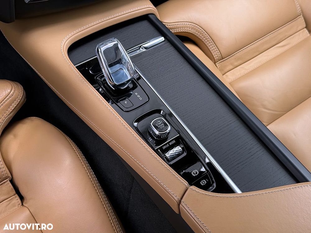 Volvo XC 90 B5 D AWD Geartronic Inscription - 25